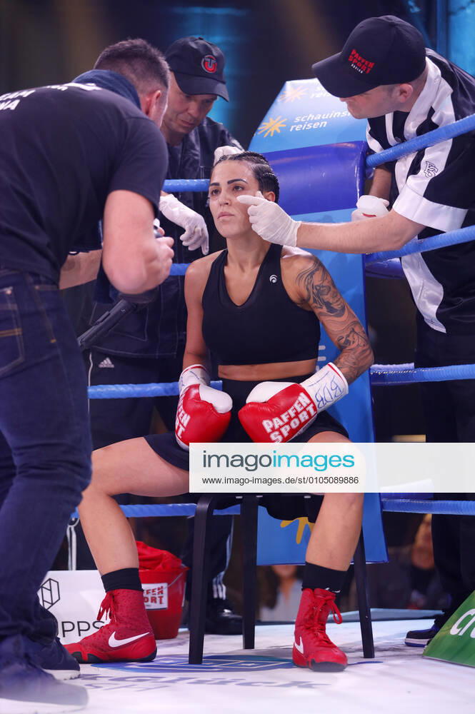 Elena Miras at the 2 fight evening of Das große SAT Promiboxen in Die Halle Tor 2 Cologne, 25 09 2020 Foto:xC.xFuturexImage