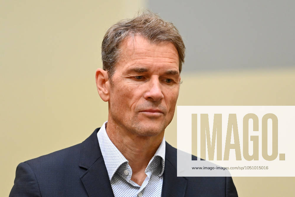 Jens Lehmann, single image, cropped single motif, portrait, portrait, portrait Regional Court Munich II criminal proceedings against Jens Lehmann on suspicion of insulting and other on 27 09 2024, appeal,