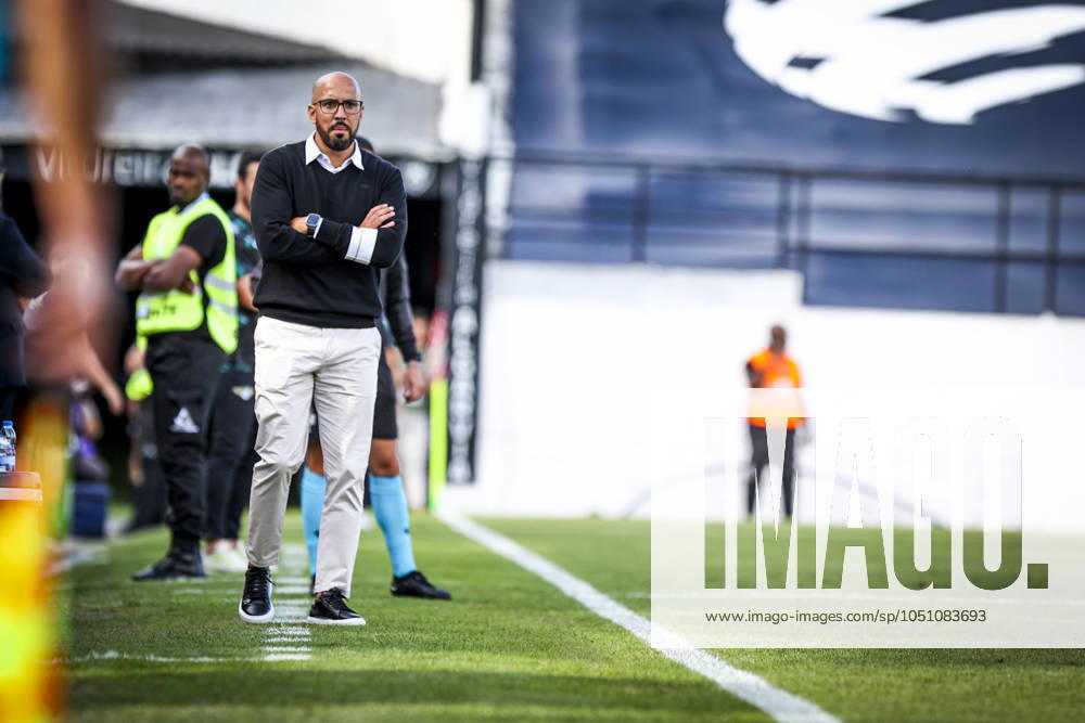 Jose Faria head of Estrela Amadora during the Liga Portugal Betclic match between Estrela da Amadora and FC Moreirense at Estadio JosÃ Gomes on September 28th, 2024. Liga Portugal Betclic - Estrela da Amadora SAD vs FC Moreirense (Valter Gouveia SPP)