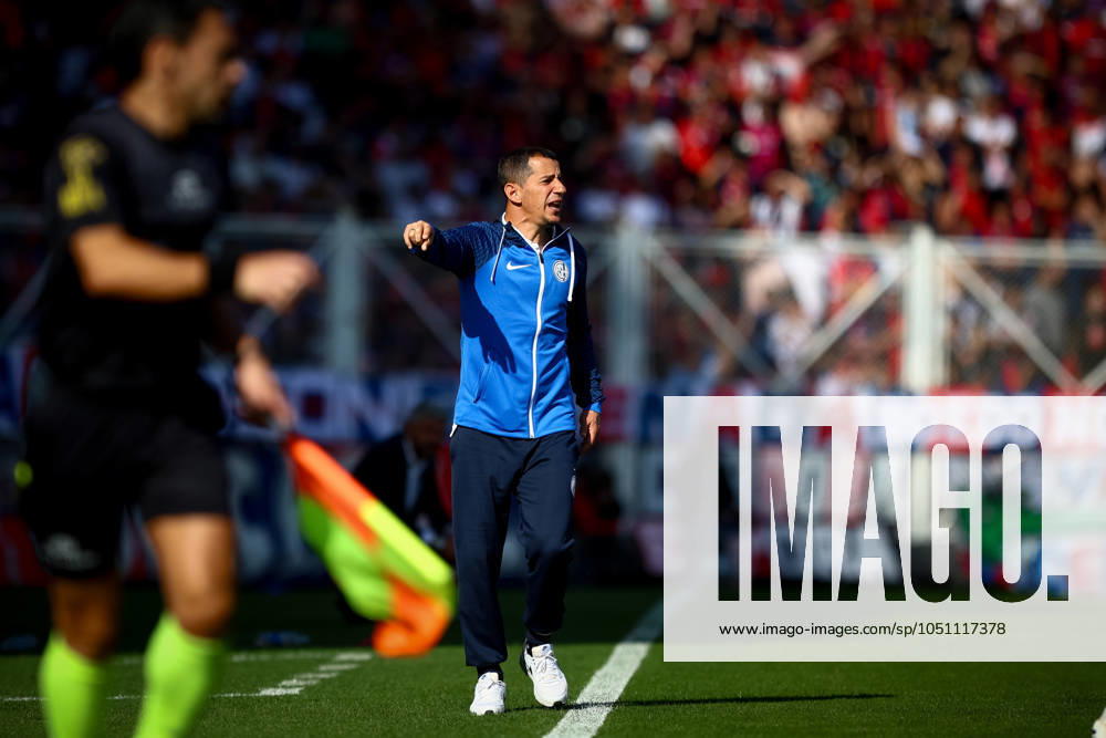 Leandro Romagnoli Head Coach of San Lorenzo seen during the match between San Lorenzo vs Banfield as part of Liga Profesional de Futbol Argentino, on September 28 2024 in Buenos Aires, Argentina Buenos Aires Argentina - ZUMAt163 20240928_zsp_t163_007