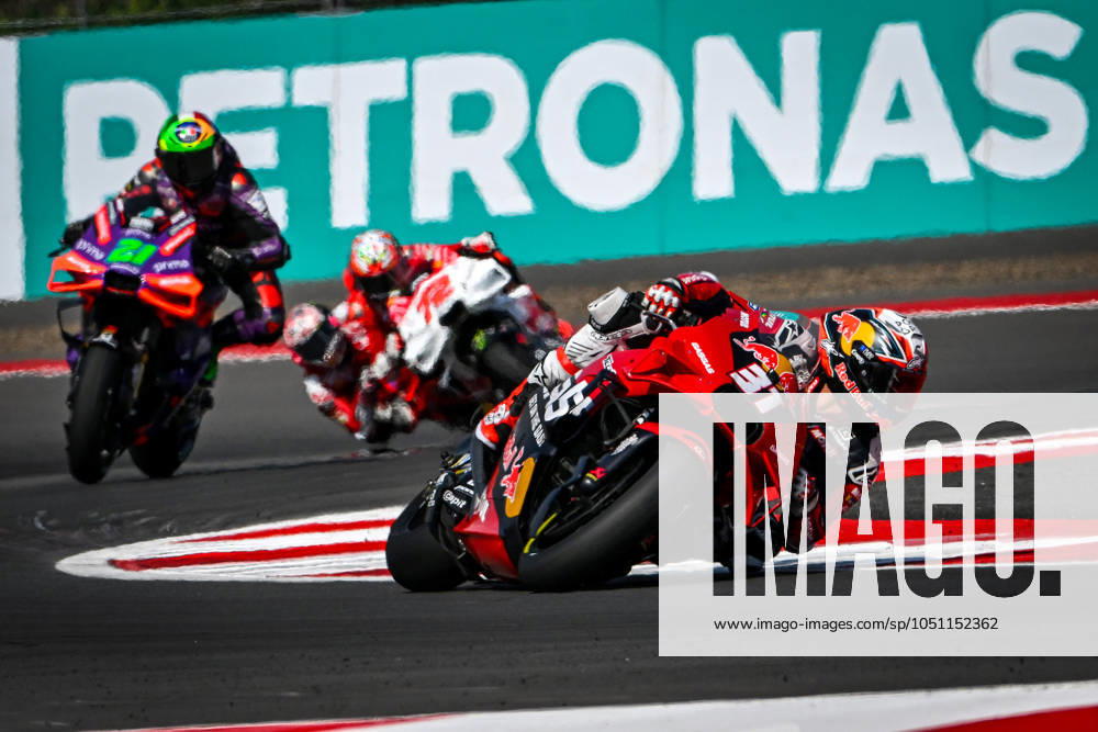 31 ACOSTA Pedro (spa), Tech3 GasGas Factory Racing, GasGas RC16, action during the 2024 MotoGP Pertamina Grand Prix of Indonesia on Pertamina Mandalika International Street Circuit from September 27 to 29, in Central Lombok, Indonesia - MOTO - MOTO GP - GRAND PRIX OF INDONESIA 2024 DPPI Panoramic 2024 15 GP Indonesia 89829
