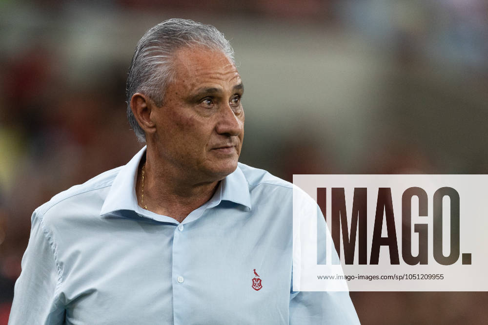 RIO DE JANEIRO, BRAZIL - SEPTEMBER 29: TITE, Head Coach of Flamengo looks on before the match between Flamengo and Athletico Paranaense as part of Brasileirao 2024 at Maracana Stadium on September 29, 2024 in Rio de Janeiro, Brazil. Rio De Janeiro Brazil - ZUMAc227 20240929_zsp_c227_024