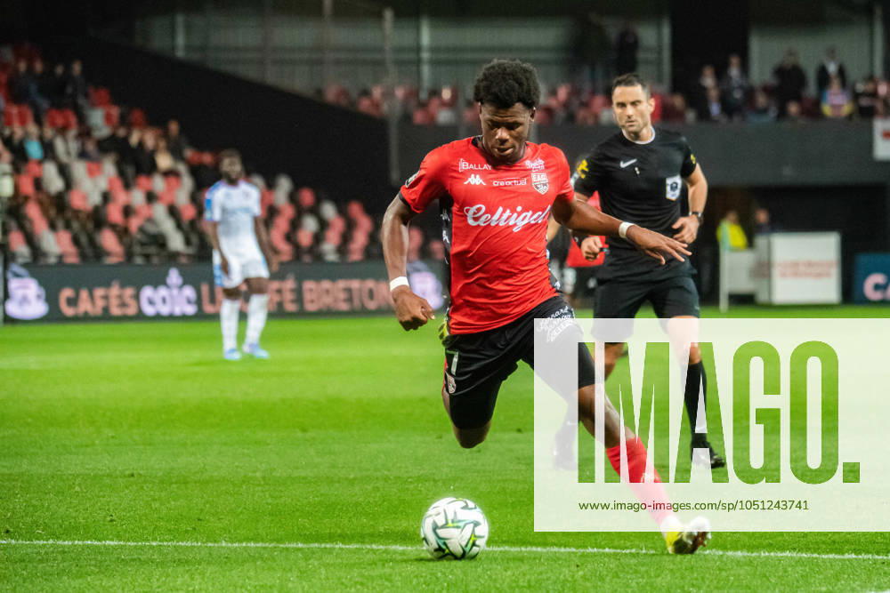 Jacques Siwe (EA Guingamp) FOOTBALL : EA Guingamp vs SM Caen - Ligue 2 - Journee 7 - 30 09 2024 BaptisteAutissier Panoramic