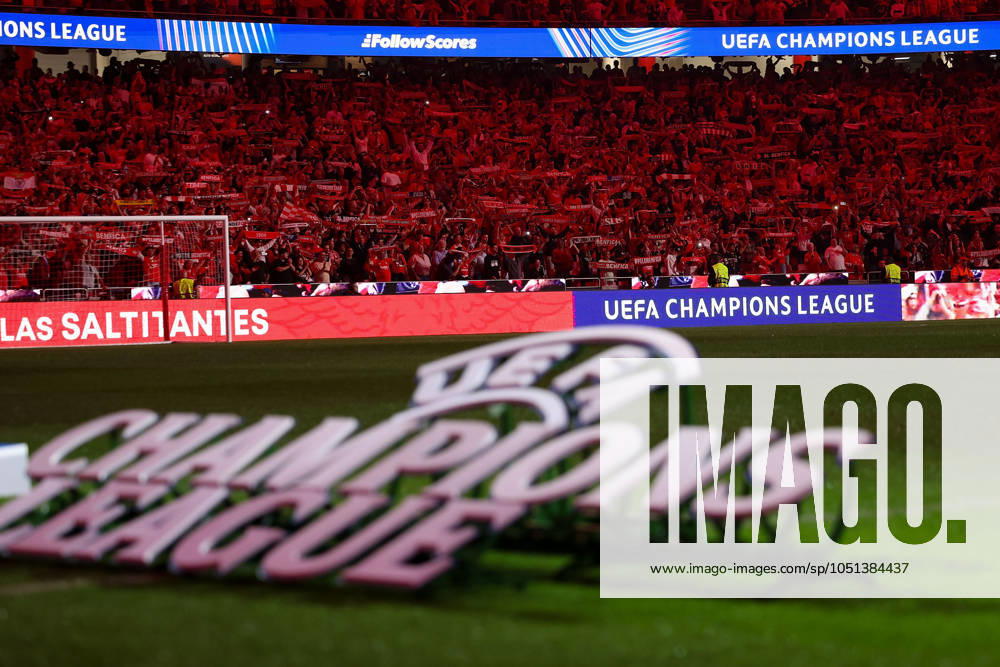 Portugal, Lisbon 2 October 2024 Uefa Champions League phase 2024 25 Matchday 2, S L Benfica Atletico de Madrid v l , symbolic photo, symbolic image logo Uefa Champions League, fans, atmosphere, scarves, jerseys, emotions