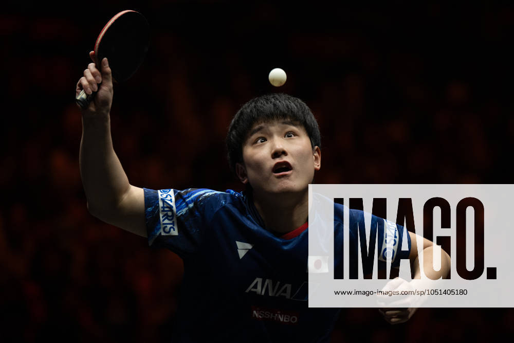 (241003) -- BEIJING, Oct. 3, 2024 -- Harimoto Tomokazu of Japan serves to Truls Moregard of Sweden during the men s singles round of 16 match at 2024 World Table tennis, Tischtennis (WTT) China Smash in Beijing, China, Oct. 3, 2024. ) (SP)CHINA-BEIJING-TABLE TENNIS-WTT-CHINA SMASH-MEN S SINGLES (CN) XiaoxYijiu