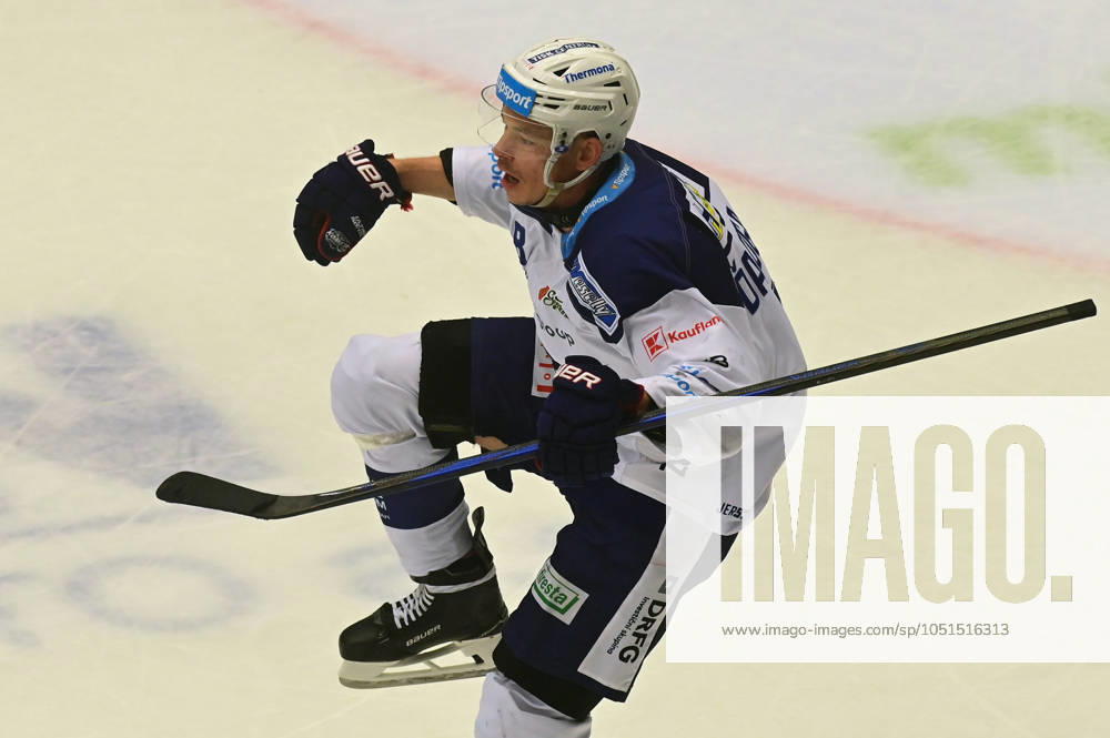 8. kolo hokejove extraligy: HC Energie Karlovy Vary - HC Kometa Brno, 4. rijna 2024, Karlovy Vary. Marek Daloga z Brna se raduje z golu. (CTKxPhoto SlavomirxKubes) CTKPhotoP2024100407046 CTKPhotoP2024100407046