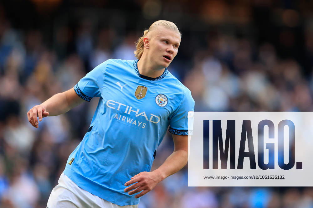 Manchester City v Fulham Premier League 05 10 2024. Erling Haaland (9) of Manchester City during the Premier League match between Manchester City and Fulham at the Etihad Stadium, Manchester, England on 5 October 2024. Manchester Etihad Stadium Manchester England Editorial use only DataCo restrictions apply See www.football-dataco.com ,