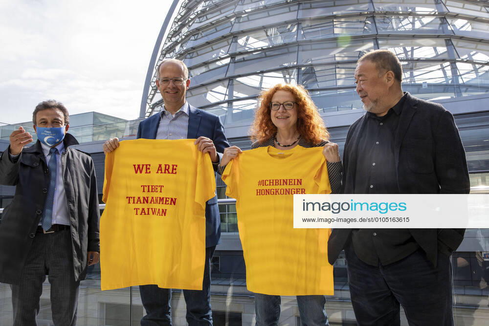 Germany, Berlin, Bundestag, FDP fraction, discussion event I AM A HONG CONGER with the Chinese artist Ai Weiwei, left Michael Brand CDU and Magarete Pause B90 Greens