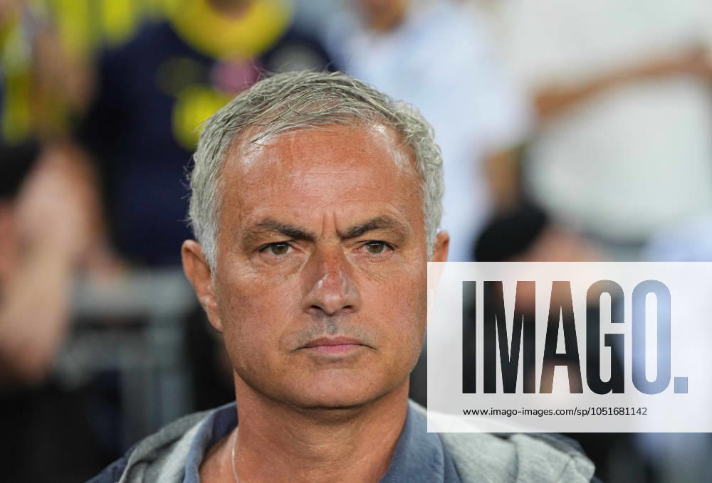 Turkey Süper Ligue: Fenerbahce SK vs Galatasaray S.K September 21 2024: Joso Mourinho of Fenerbahce looks on during a Turkey So¼per Ligue game, FenerbahoÂße SK vs Galatasaray S.K, at Ulker Fenerbahce Sukru Saracoglu Stadium, Istanbul, Turkey. Ulrik Pedersen CSM (Credit Image:  Ulrik Pedersen Cal Media) Istanbul Turkey