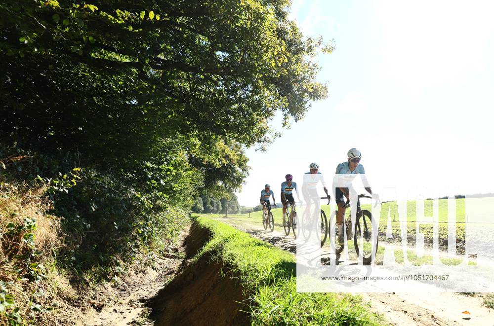 Belgian riders pictured in action during the men elite race at the UCI World Gravel Championships, Sunday 06 October 2024, in Leuven. DAVIDxPINTENS x102020020x