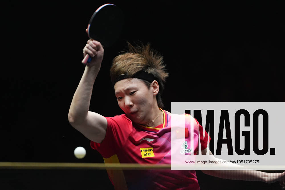 (241006) -- BEIJING, Oct. 6, 2024 -- Wang Manyu of China hits a return during the women s singles final match against Sun Yingsha of China at 2024 World Table tennis, Tischtennis (WTT) China Smash in Beijing, China, Oct. 6, 2024. ) (SP)CHINA-BEIJING-TABLE TENNIS-WTT-CHINA SMASH-WOMEN S SINGLES(CN) JuxHuanzong