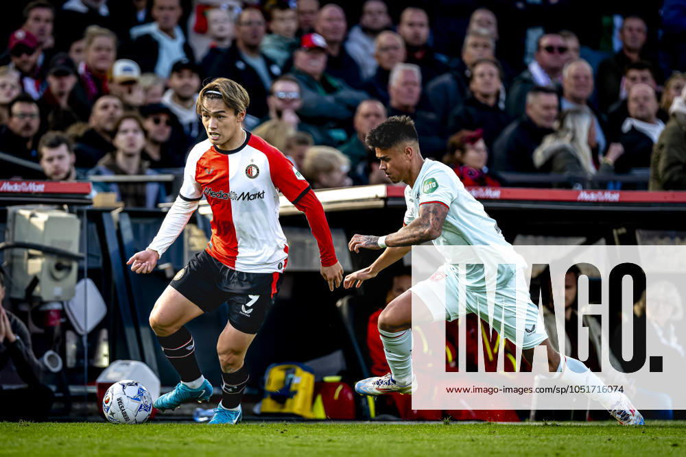 Feyenoord Rotterdam forwarder Ayase Ueda, FC Twente defender Mees Hilgers, during the match Feyenoord Twente at the Feyenoord stadium De Kuip for the Dutch eredivisie season 2024 2025 in ROTTERDAM, Netherlands on 6 oktober 2024, photo by Marcel van Dorst EYE4images DeFodi Images Defodi 746 193239 Defodi-746