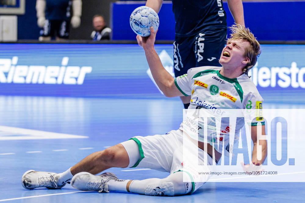 Andri Mar Runarsson SC DHfK Leipzig, 04 goes down GER, TBV Lemgo Lippe vs SC DHfK Leipzig, Handball, 1 Bundesliga, Matchday 5, Season 2024 2025, 06 10 2024 GER, TBV Lemgo Lippe vs SC DHfK Leipzig, Handball, 1 Bundesliga, Matchday 5, Season 2024 2025, 06 10 2024 Lemgo