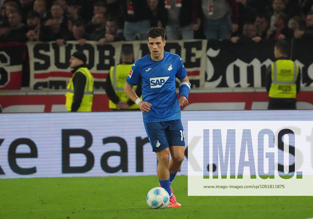 GER, 1 FBL, VfB Stuttgart vs TSG 1899 Hoffenheim 06 10 2024, MHPArena, Stuttgart, GER, 1 FBL, VfB Stuttgart vs TSG 1899 Hoffenheim , DFL regulations prohibit any use of photographs as image sequences and or quasi video im Bild David Jurasek Hoffenheim nordphotoxGmbHx xBratic nph00250