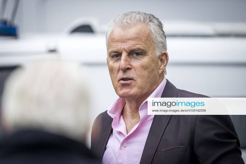 MAASTRICHT Peter R de Vries arrives at the court prior to the substantive hearing of the lawsuit against Jos B , who is suspected of kidnapping, abusing and killing Nicky Verstappen ANP MARCEL VAN HORN.
