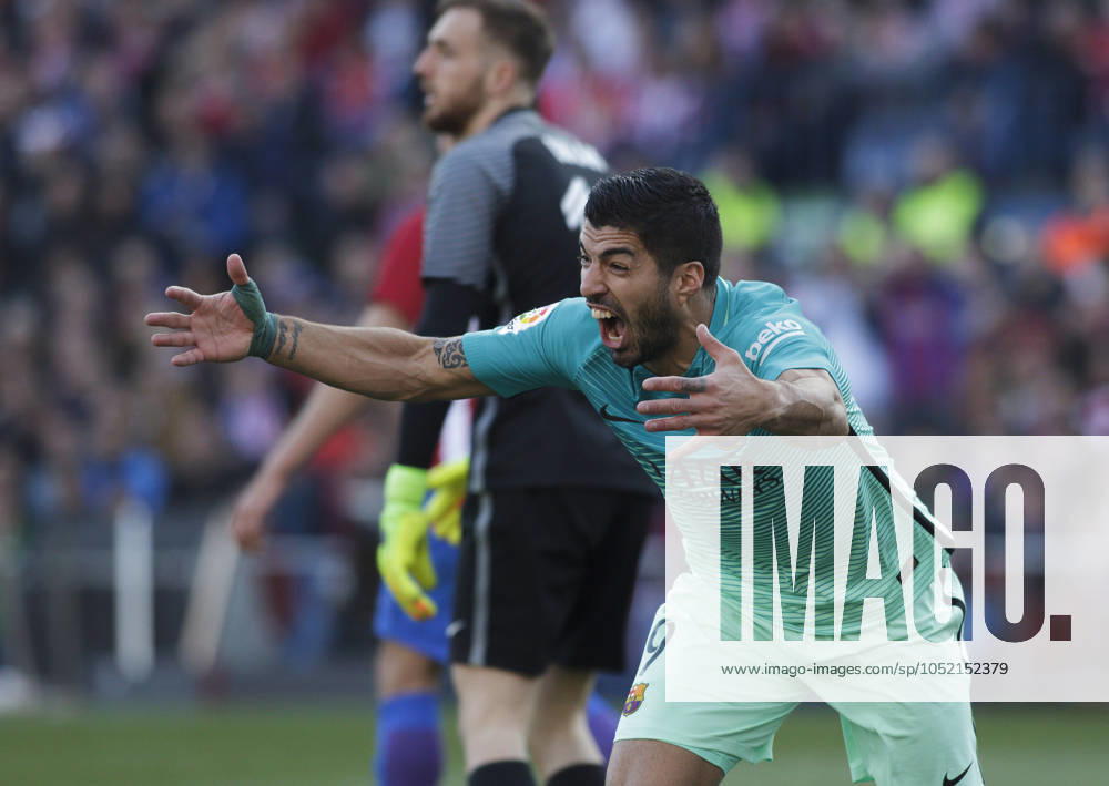 AtlÃ tico de Madrid v Barcelona - La Liga MADRID, SPAIN - FEBRUARY 26:Luis Suarez of FC Barcelona, Barca celebrates a goal during the Spanish League 2016 17 match between Atletico de Madrid and Barcelona, at Vicente Calderon Stadium in Madrid on February 26, 2017. (Photo by Guillermo Martinez) Madrid Vicente Calderon Stadium Spain