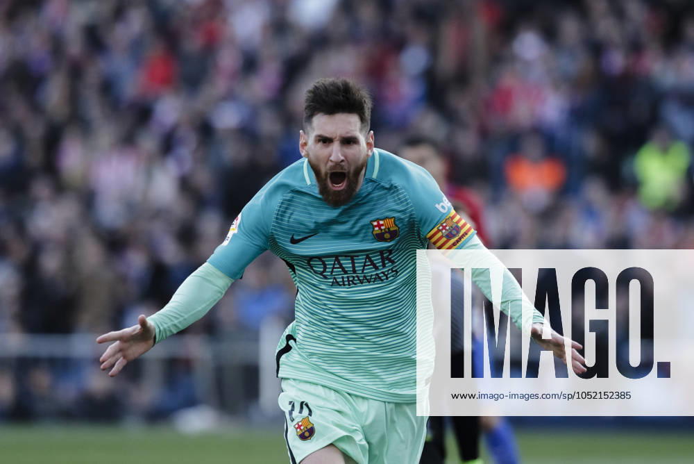 Atlà tico de Madrid v Barcelona - La Liga MADRID, SPAIN - FEBRUARY 26:Lionel Messi of FC Barcelona, Barca celebrates a goal during the Spanish League 2016 17 match between Atletico de Madrid and Barcelona, at Vicente Calderon Stadium in Madrid on February 26, 2017. (Photo by Guillermo Martinez) Madrid Vicente Calderon Stadium Spain