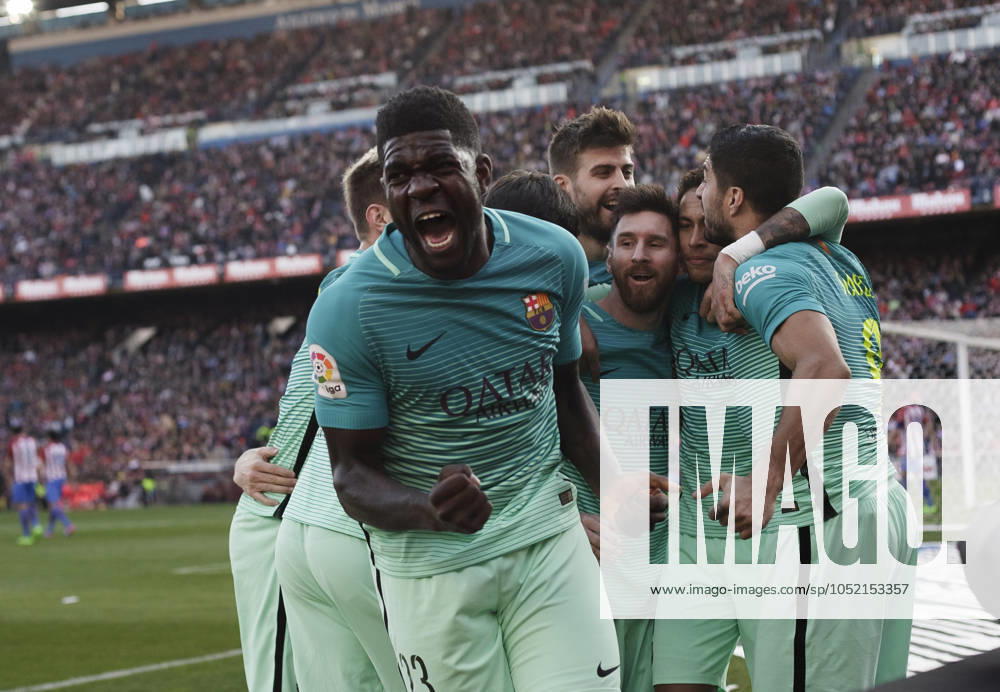 AtlÃ tico de Madrid v Barcelona - La Liga MADRID, SPAIN - FEBRUARY 26:Several player of Barcelona celebrates a goal during the Spanish League 2016 17 match between Atletico de Madrid and Barcelona, at Vicente Calderon Stadium in Madrid on February 26, 2017. (Photo by Guillermo Martinez) Madrid Vicente Calderon Stadium Spain