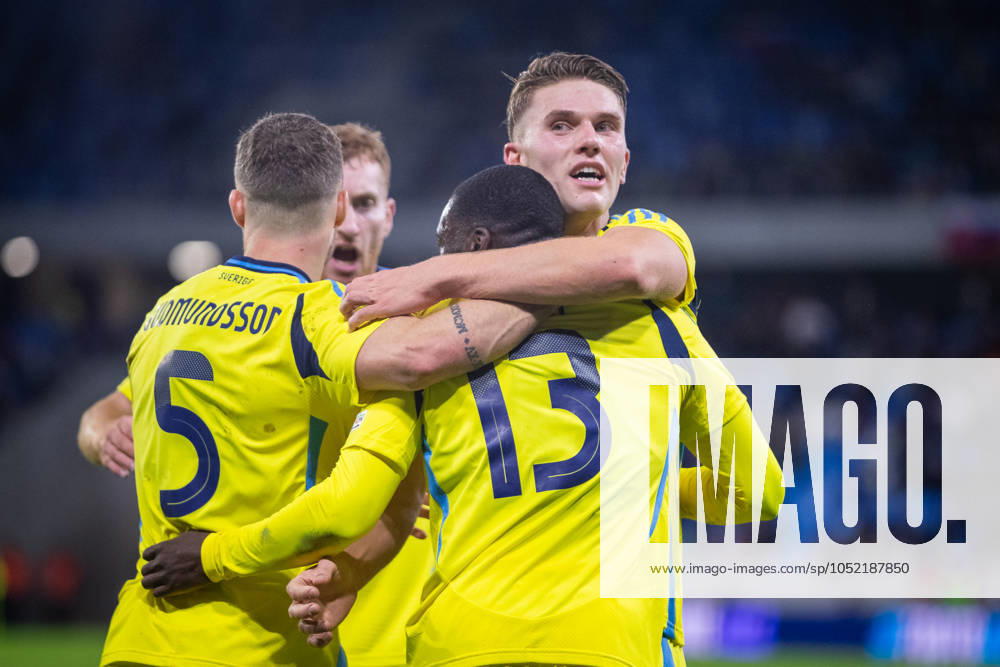 SLOVAKIA - SWEDEN Ken Sema scores a goal, Viktor Gyokeres of Sweden during the UEFA Nations League football match between Slovakia and Sweden. Bratislava, Slovakia, October 11, 2024. PUBLICATION NOT IN SLOVAKIA