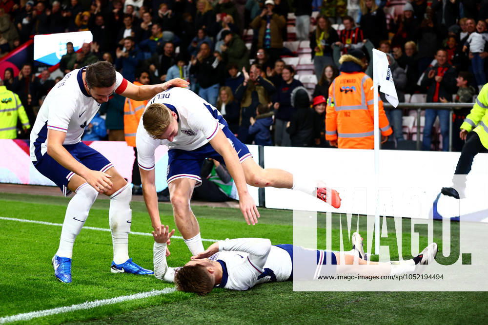 James McAtee of England celebrates scoring a goal after making the score 2-1. England U21, U 21 v Ukraine U21, UEFA U21 Championship 2025 Qualification, Group F, Football, Vitality Stadium, Bournemouth, UK, 11 Oct 2024