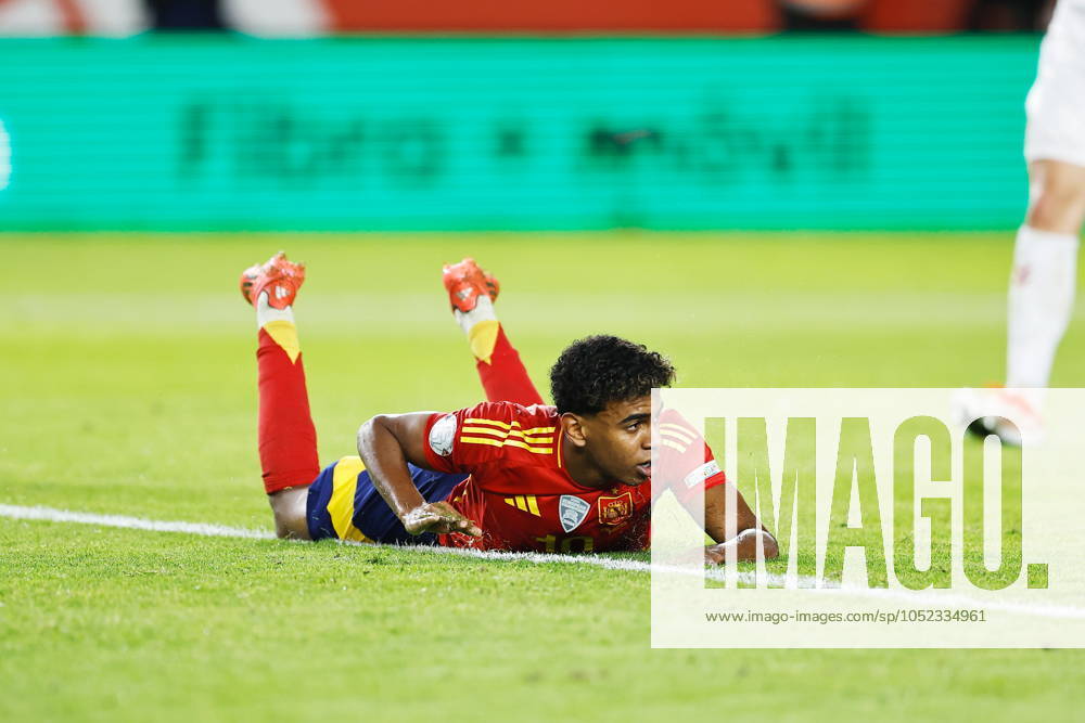 Lamine Yamal (ESP), OCTOBER 12, 2024 - Football Soccer : Yamal regret after miss shot during UEFA Nations League League phase Group A4 match between Spain 1-0 Denmark at the Estadio Enrique Roca de Murcia in Murcia, Spain. Noxthirdxpartyxsales (269737803)
