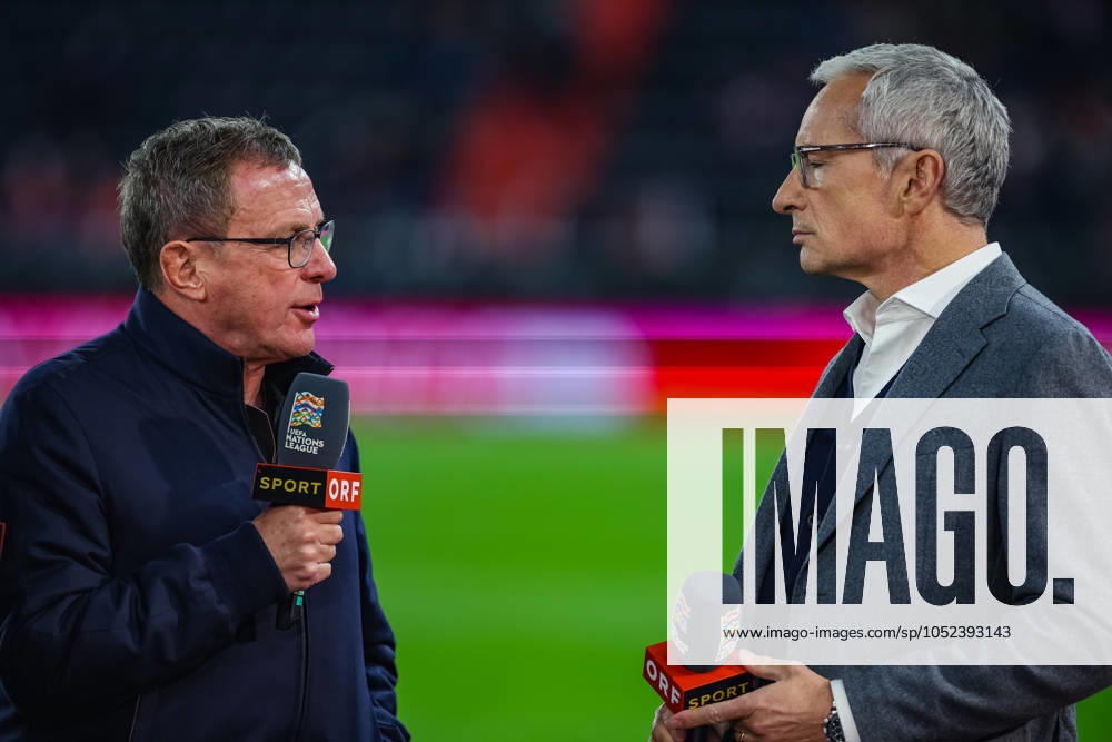 SOCCER - NL, AUT vs NOR LINZ,AUSTRIA,13.OCT.24 - SOCCER - UEFA Nations League, group stage, OEFB international match, Länderspiel, Nationalmannschaft Austria vs Norway. Image shows head coach Ralf Rangnick (AUT) and Orf moderator Rainer Pariasek. GEPAxpictures xManuelxBinder