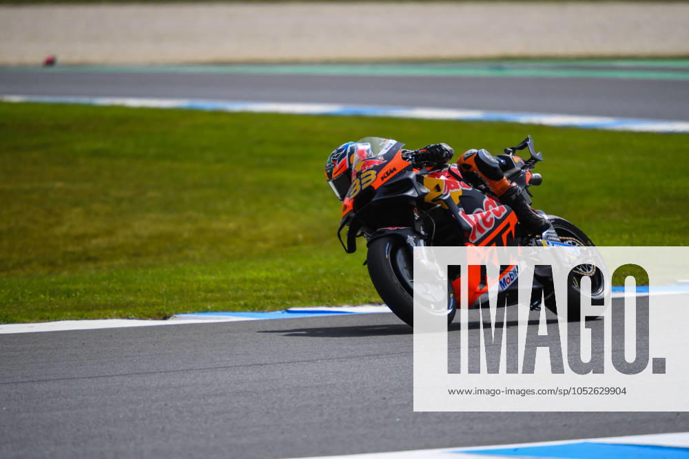 Brad Binder of South Africa seen in action during the MotoGPâ ¢ practice session on the day one of The Qatar Airways Australian Motorcycle Grand Prix 2024 at Phillip Island. The Qatar Airways Australian Motorcycle Grand Prix 2024 features the worlds best and emerging riders. Day one action saw some impressive performance in challenging conditions changing from pouring rain in the morning to bright sunny afternoon. Practice sessions included MotoGPâ ¢ category as well as Moto2â ¢ and Moto3â Phillip Island Australia - ZUMAs197 20241018_aaa_s197_220
