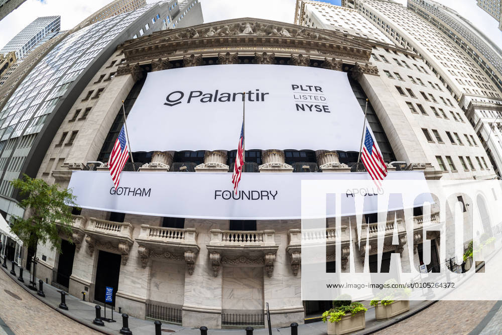 Palantir initial public offering ath NYSE The New York Stock Exchange is decorated on Wednesday, September 30, 2020 for the initial public offering of Palantir Technologies. The data company renowned for its secrecy has received financial baking from the Central Intelligence Agency and is known for work it has done for the US government. ( RichardxB.xLevine