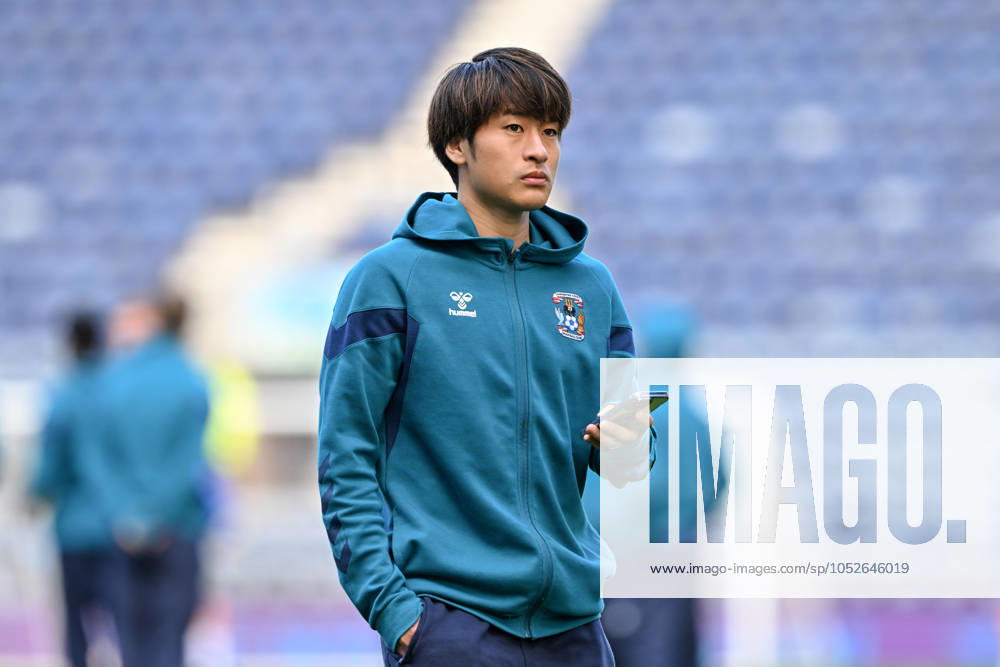 Sky Bet Championship Preston North End v Coventry City Tatsuhiro Sakamoto of Coventry City inspects the pitch ahead of the Sky Bet Championship match Preston North End vs Coventry City at Deepdale, Preston, United Kingdom, 19th October 2024 (Photo by Cody Froggatt News Images) Preston Deepdale Lancashire United Kingdom