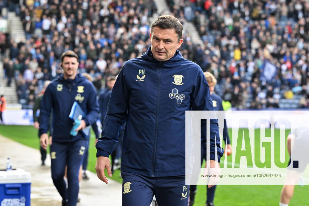 Sky Bet Championship Preston North End v Coventry City Paul Heckingbottom manager of Preston North End ahead of the Sky Bet Championship match Preston North End vs Coventry City at Deepdale, Preston, United Kingdom, 19th October 2024 (Photo by Cody Froggatt News Images) Preston Deepdale Lancashire United Kingdom