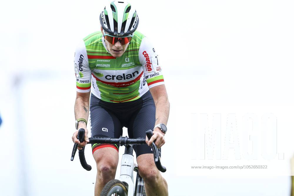 Belgian Marion Norbert Riberolle pictured in action during the women s elite race of the Exact Cross Essen, stage 2 (out of 6) in the Exact Cross cyclocross competition, Saturday 19 October 2024, in Essen. KRISTOFxVANxACCOM x102963889x