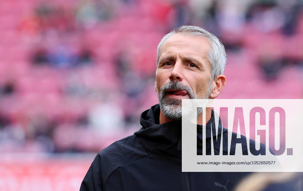 Mainz RB Leipzig Bundesliga Mainz, 19 10 2024, Mewa Arena, Soccer Bundesliga, Matchday 7 , 1 FSV Mainz 05 vs RB Leipzig , In the picture Coach Marco Rose RB Leipzig , Picture Point