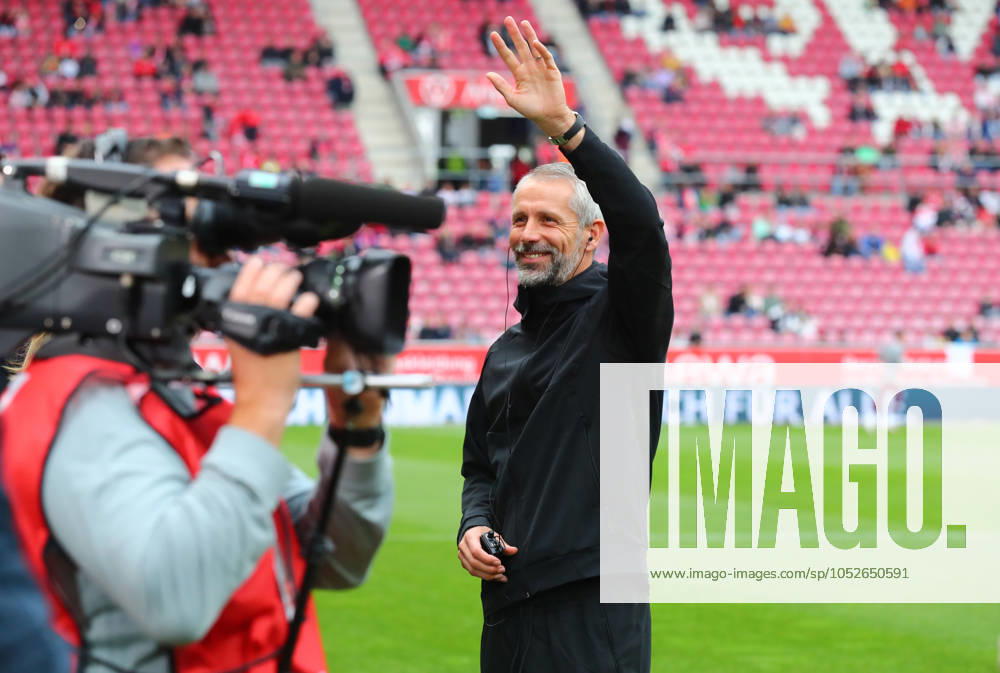 Mainz RB Leipzig Bundesliga Mainz, 19 10 2024, Mewa Arena, Soccer Bundesliga, Matchday 7 , 1 FSV Mainz 05 vs RB Leipzig , In the picture Coach Marco Rose RB Leipzig , Picture Point
