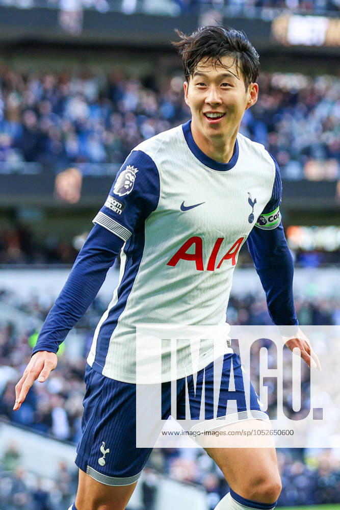 Tottenham Hotspur FC v West Ham United FC Heung-Min Son of Tottenham Hotspur scores a GOAL 4-1 and celebrates during the Tottenham Hotspur FC v West Ham United FC English Premier League match at the Tottenham Hotspur Stadium, London, England, United Kingdom on 19 October 2024 Editorial use only. All images are copyright Every Second Media Limited. No images may be reproduced without prior permission. All rights reserved. Premier League and Football League images are subject to licensing agreements with Football DataCo Limited. see https: www.football-dataco.com