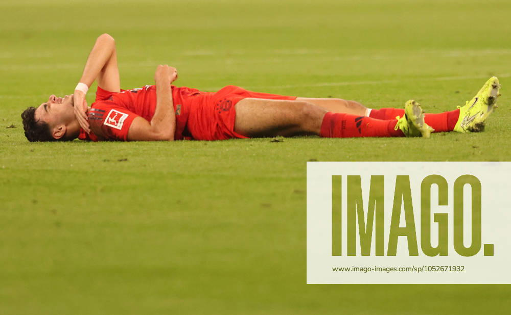 45 Aleksandar Pavlovic FCB on the ground after his injury Football 1 BL FC Bayern Muenchen VfB Stuttgart 19 10 2024 Allianz Arena PHOTO Mladen Lackovic LakoPress