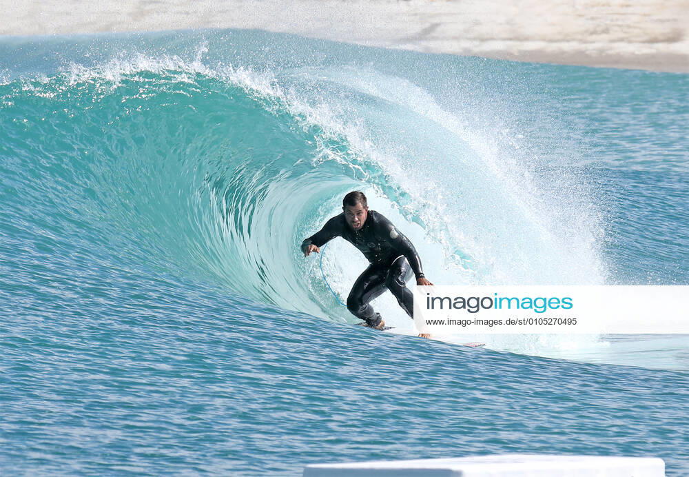 PICTURE SHOWS: The original, larger Surf Lakes wave generator. ..... STORY: (1 Oct) Australian company Surf Lakes have created a smaller version of their amazing wave generator suitable for urban areas. The firm behind unique concentric wave making technology has launched a new product model designed to suit reduced-sized footprints and with a view to targeting the beginner to intermediate surfing market. While still producing up to 2000 waves per hour (like its larger sibling formerly 5 Waves now known as the Surf Lakes XL model) the new Surf Lakes model requires only two hectares (five acres) of land for construction, therefore has the potential to be built in areas closer to higher population densities where larger land ho