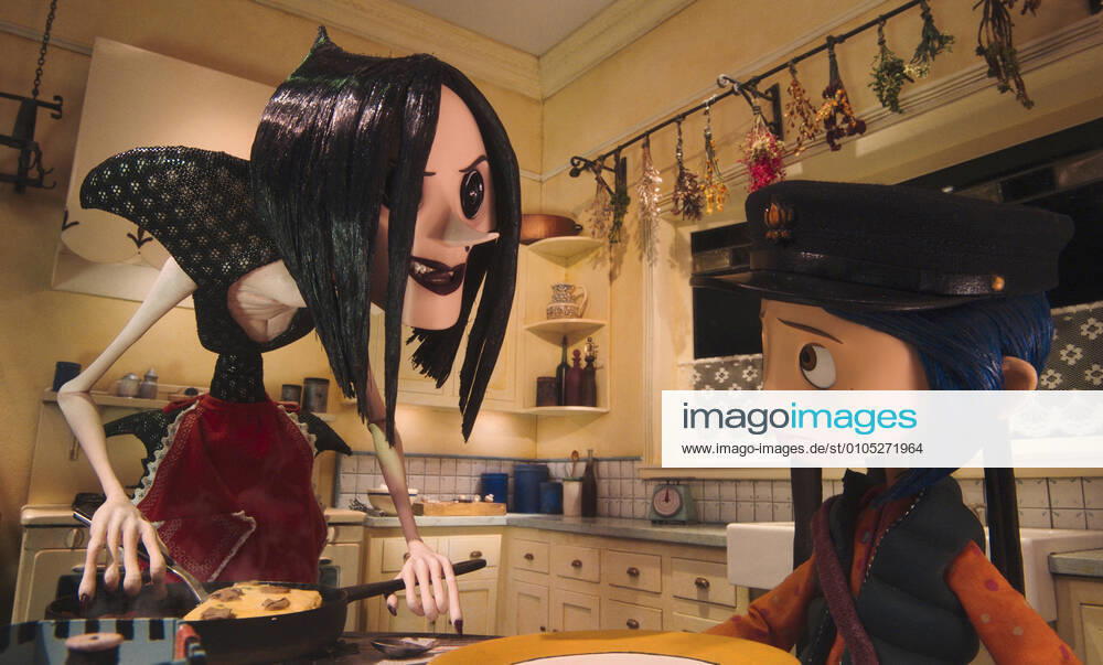CORALINE US 2008 (l-r.) Other Mother (voiced by Teri Hatcher)s creepy true nature is revealed to Coraline (voiced by Dakota Fanning) Date: 2008 Mandatory credit line: Image courtesy Laika, Inc. Ronald Grant Archive Mary Evans