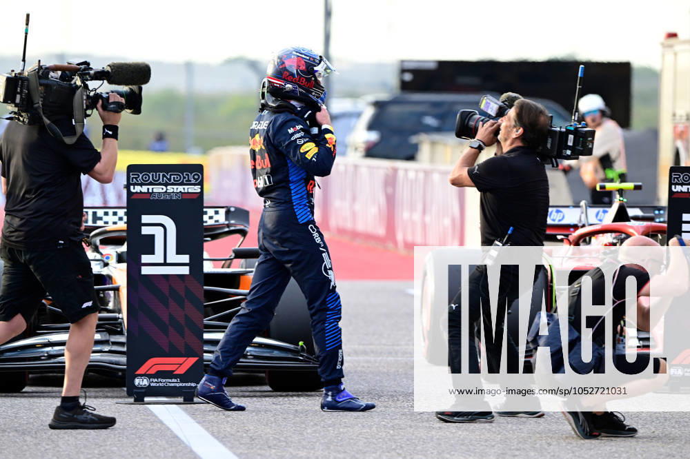 Motorsport FIA Formula 1, Grand Prix of the USA 2024, v l Qualifying Max Verstappen Oracle Red Bull Racing starting number 1 FIA REGULATIONS PROHIBIT ANY USE OF PHOTOGRAPHS as IMAGE SEQUENCES and or QUASI VIDEO Austin