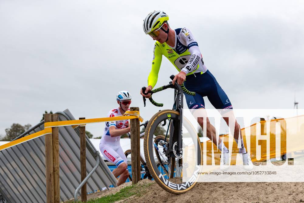 Belgian Gerben Kuypers pictured in action during the men elite race of the Cyclocross Ruddervoorde, Sunday 20 October 2024 in Oostkamp, the first stage of the Superprestige cyclocross cycling competition. KURTxDESPLENTER x103107980x