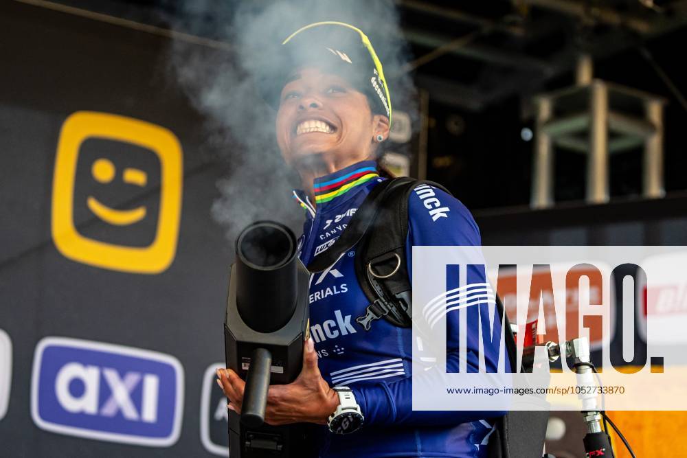 Dutch Ceylin Del Carmen Alvarado celebrates on the podium after winning the women elite race of the Cyclocross Ruddervoorde, Sunday 20 October 2024 in Oostkamp, the first stage of the Superprestige cyclocross cycling competition. KURTxDESPLENTER x103109023x