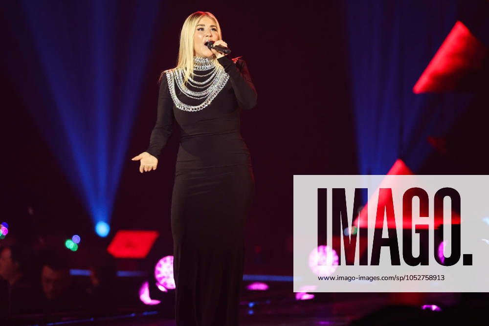 Schlagerbooom 2024 Alles sparkelt Alles glitzert on 19 10 2024 in the Westfalenhalle in Dortmund Beatrice Egli MH