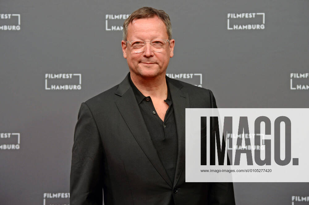 Hamburg, the 30 09 2020 Matthias Brandt at the premiere of the ARD three-part television film Das Geheimnis des Totenwaldes at the 28 Filmfest Hamburg 2020 at Cinemaxx Dammtor Premiere of the ARD production Das Geheimnis des Totenwaldes , Hamburg Hamburg Hamburg Deutschland Hamburg