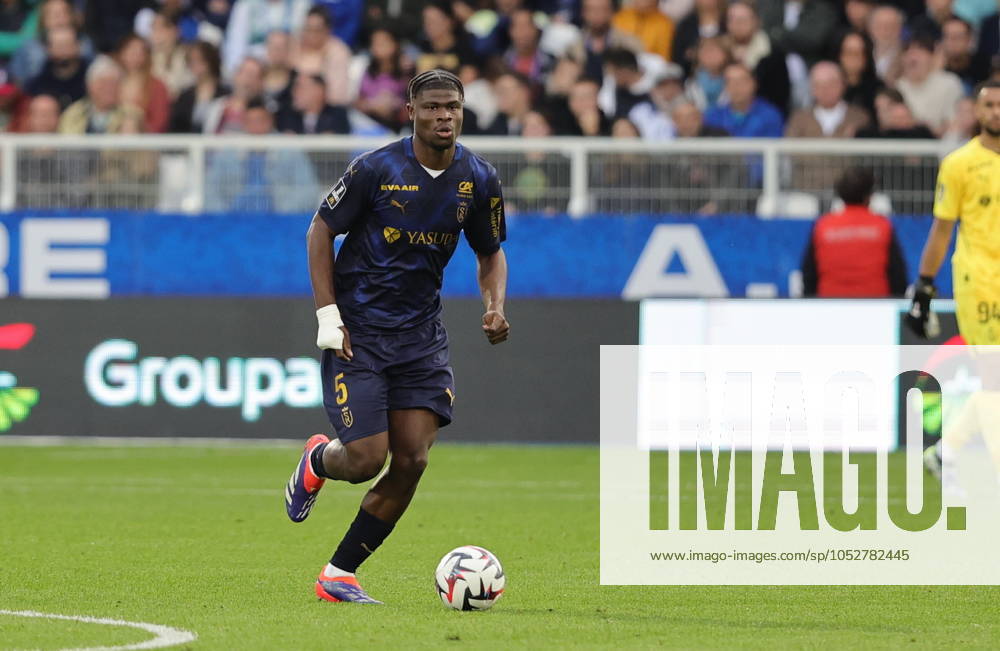 Emmanuel Agbadou (Reims) Football : Auxerre vs Reims - Ligue 1 - 20 10 2024 StephanieGrossetete Panoramic