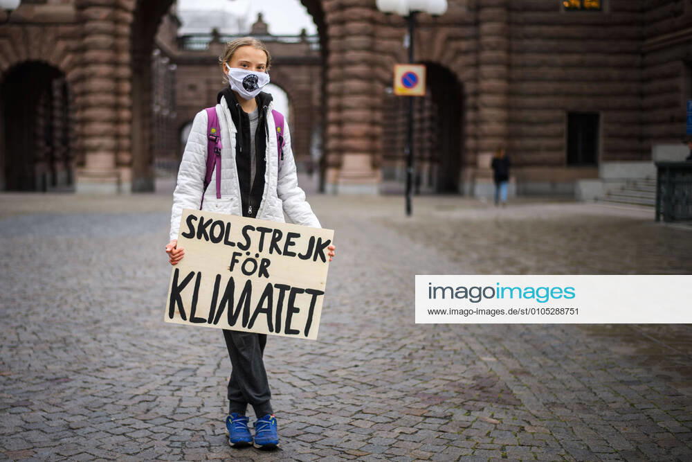 Climate activist Greta Thunberg pose for a portrait during the Fridays for Future Stockholm Climate Strike on October 2, 2020 in Stockholm Photo Maxim Thorà BILDBYRAN kod MT MT0046 bbeng greta thunberg klimat klimataktivist climate climate activist climate change fridays for future,