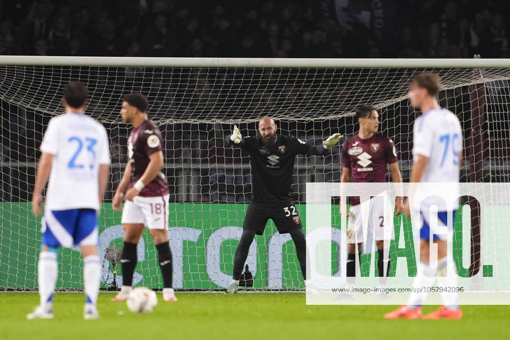 TorinoÕs goalkeeper Vanja Milinkovic-Savic during the Serie A soccer match between Torino FC and Como at the Stadio Olimpico Grande Torino in Turin, north west Italy - October 25, 2024. - Soccer EXCLUSIVE TORINO FC