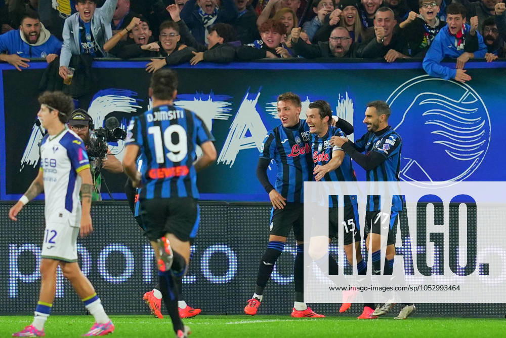 Atalanta s Marten de Roon celebrates after scoring 1-0 during the Serie A soccer match between Atalanta and Hellas Verona at the Gewiss Stadium in Bergamo , north Italy - Saturday , October 26 , 2024. - Soccer .