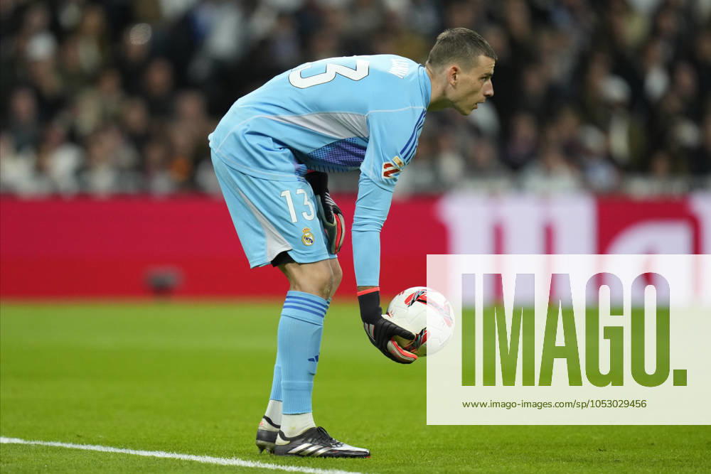 ESP: Real Madrid v FC Barcelona, Barca La Liga EA Sports. Date 11 Andriy Lunin of Real Madrid CF during the La Liga EA Sports match between Real Madrid and FC Barcelona played at Santiago Bernabeu Stadium on October 26, 2024 in Madrid, Spain. kpng