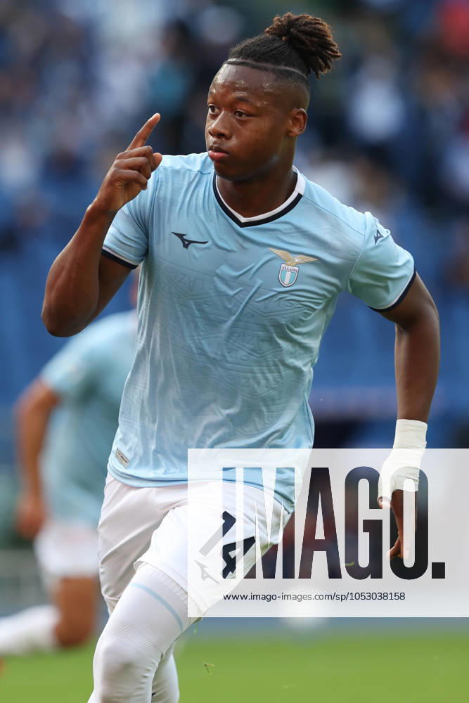 Rome, Italy 27.10.2024 : Tijjani Noslin of Lazio score the goal and celebrate with the team during Italian football championship Serie A Enilive 2024-2025 match SS Lazio vs Genoa FC at Stadio Olimpico in Rome on October 27, 2024.