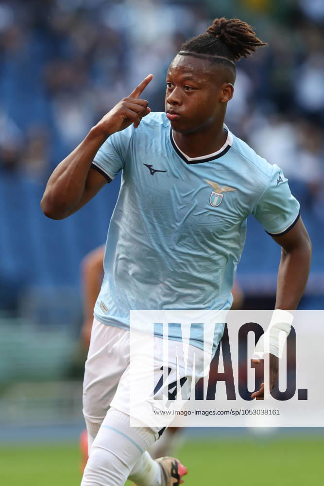 Rome, Italy 27.10.2024 : Tijjani Noslin of Lazio score the goal and celebrate with the team during Italian football championship Serie A Enilive 2024-2025 match SS Lazio vs Genoa FC at Stadio Olimpico in Rome on October 27, 2024.