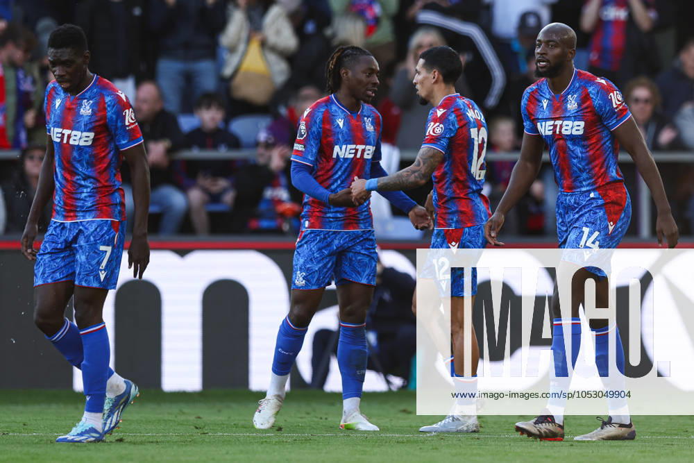 London, England, 27th October 2024. Jean-Philippe Mateta of Crystal Palace (right) celebrates scoring their side s first goal of the game during the Premier League match at Selhurst Park, London. Picture credit should read: Kieran Cleeves Sportimage . SPI-3413-0071